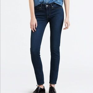 Levi’s 711 skinny jeans